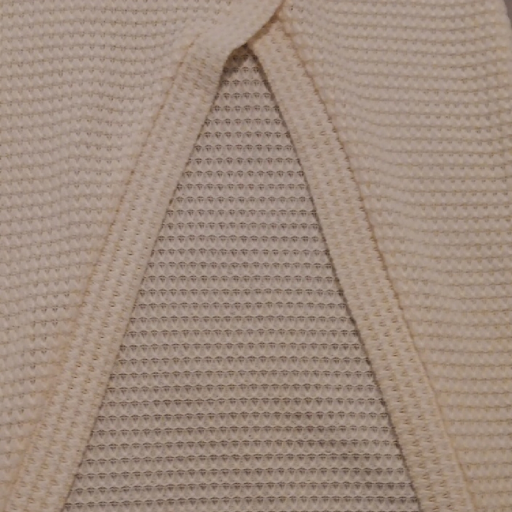 Stylish Cream Knit Cardigan with Button Accents - Picture 5 of 7